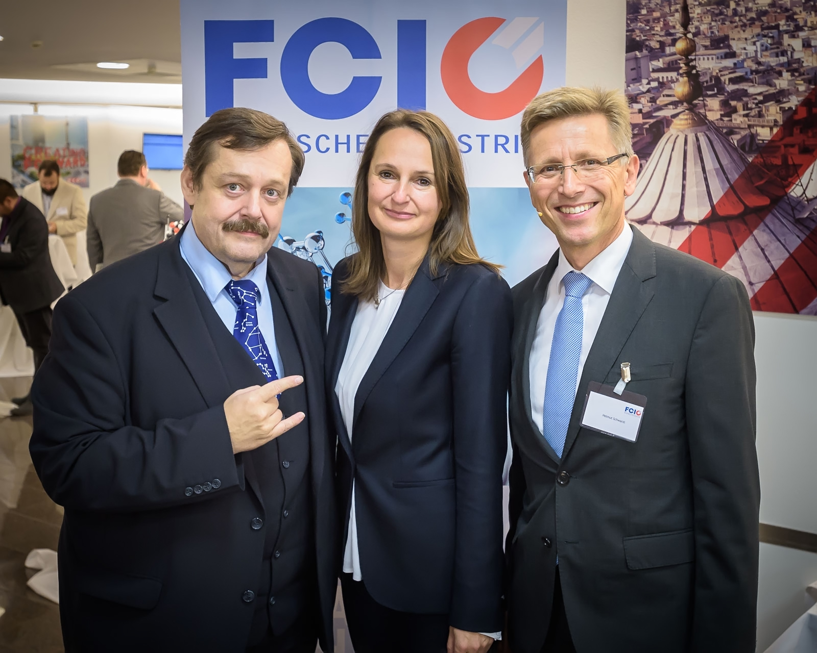 Werner Gruber, Sylvia Hofinger (GF FCIO),  Helmut Schwarzl (Obmann der kunststoffverarbeitenden Industrie)